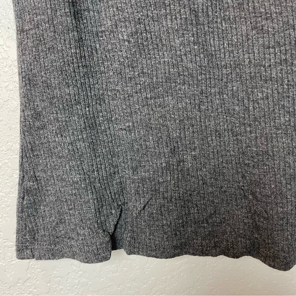 ACEMI Dark Charcoal High Neck Cold Shoulder Top Size M - Picture 3 of 5